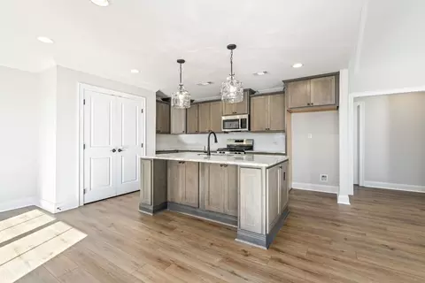 Kitchen - 232 Zinnia Ln, Dothan, AL 36305 photo 1 of 4