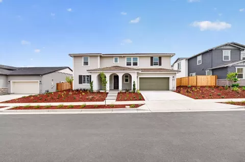 8332 Lamplight Dr, Tracy, CA 95377
