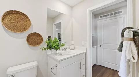 Bath - 26833 Millerton St, Menifee, CA 92585 photo 2 of 3