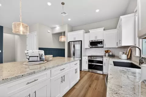 Kitchen - 3979 Wild Rye Rd, Placer One, CA 95747 photo 15 of 21