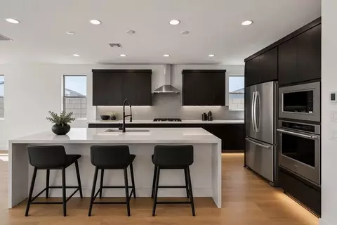 Kitchen - 10517 E Ulysses Ave, Mesa, AZ 85212 photo 1 of 4