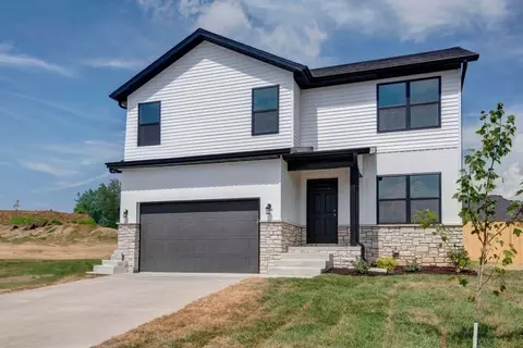 822 S Ridgemont Dr, Nixa, MO 65714