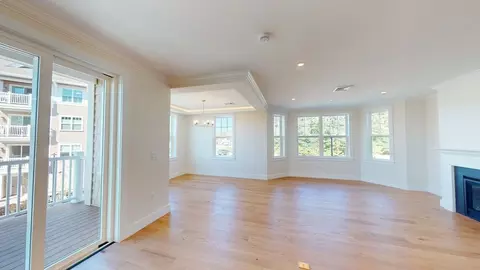 Living - 4 Longview Dr, Atkinson, NH 03811 photo 3 of 3