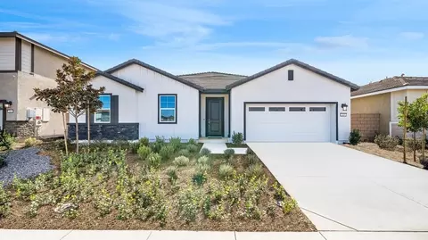 Exterior - 327 Grand Sky Ln, Perris, CA 92570 photo 2 of 2