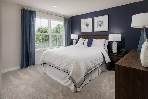 Bedroom - 2108 Yosemite Dr, Frederick, MD 21702 photo 4 of 6