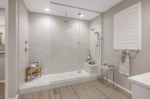 Bath - 2113 Cork Oak St, Palmdale, CA 93551 photo 4 of 4