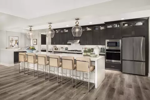 Kitchen - 2113 Cork Oak St, Palmdale, CA 93551 photo 4 of 7