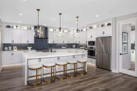 Kitchen - 2113 Cork Oak St, Palmdale, CA 93551 photo 3 of 7