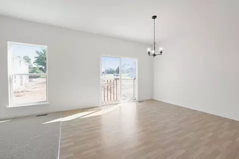 Living - 1308 Hillside Ct, Rolla, MO 65401 photo 15 of 25