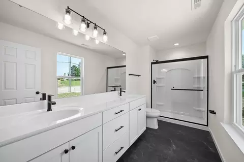 Bath - 1308 Hillside Ct, Rolla, MO 65401 photo 15 of 16