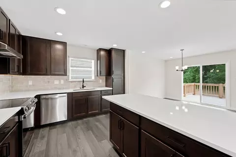 Kitchen - 1308 Hillside Ct, Rolla, MO 65401 photo 14 of 19