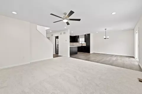 Living - 1308 Hillside Ct, Rolla, MO 65401 photo 16 of 23