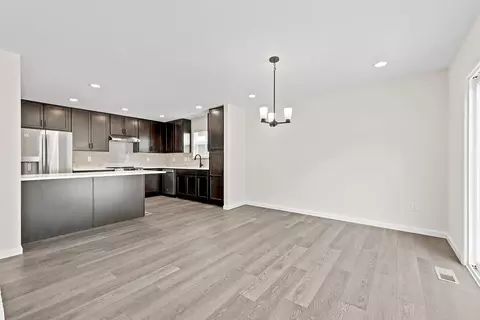Dining - 1308 Hillside Ct, Rolla, MO 65401 photo 3 of 4
