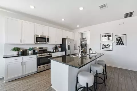 Kitchen - 960 Cherrystone Loop, Buda, TX 78610 photo 4 of 4