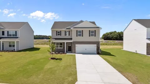 37299 Lake Pines Dr, La Grange, NC 28551