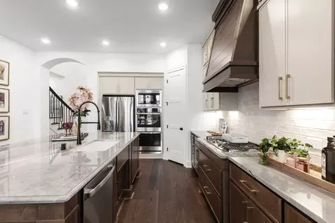 Kitchen - 5403 Elegance Pl, Manvel, TX 77578 photo 4 of 6