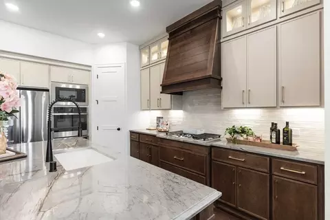 Kitchen - 5403 Elegance Pl, Manvel, TX 77578 photo 5 of 6