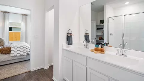 Bath - 116 Caddo Bnd, Kyle, TX 78640 photo 5 of 7
