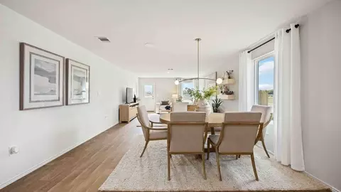 Dining - 6237 Weezy Willow Ln, Houston, TX 77048 photo 1 of 3