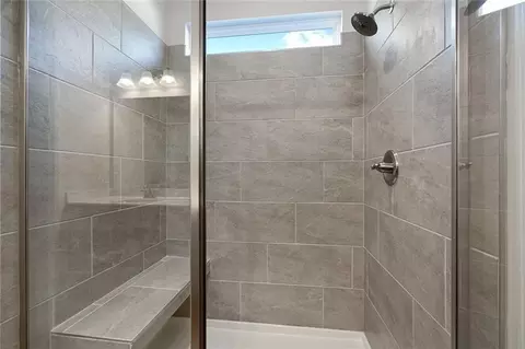 Bath - 706 Sinclair Ln, Temple, GA 30179 photo 3 of 5