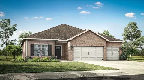 Exterior - 7045 Regency Ln SE, Gurley, AL 35748 photo 2 of 7