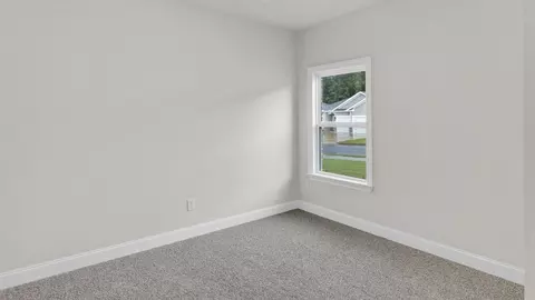 Bedroom - 7045 Regency Ln SE, Gurley, AL 35748 photo 2 of 17