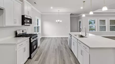 Kitchen - 7045 Regency Ln SE, Gurley, AL 35748 photo 3 of 6