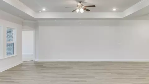 Living - 7045 Regency Ln SE, Gurley, AL 35748 photo 2 of 3