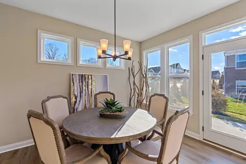Dining - 5469 Sheldon Close, Middletown, OH 45005 photo 6 of 8