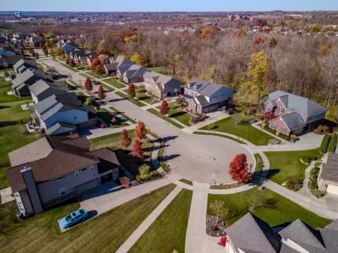 View/Area - 5469 Sheldon Close, Middletown, OH 45005 photo 38 of 39