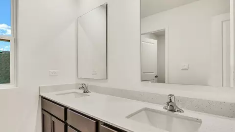 Bath - 14731 S Parkview Dr, Plainfield, IL 60544 photo 3 of 8