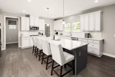 206 Hazelhead Ln, Webster, NY 14580