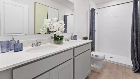 Bath - 3545 Chroma St, Orlando, FL 32824 photo 1 of 4