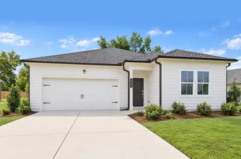 Exterior - 312 Mahan Dr, Perry, GA 31069 photo 3 of 4