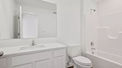 Bath - 446 Bricker St, Hebron, IN 46341 photo 5 of 7