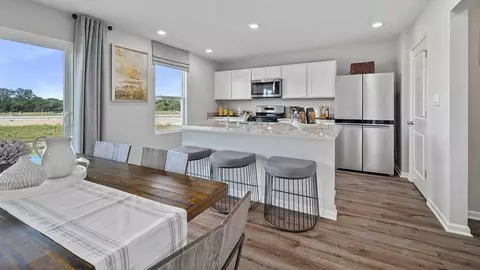 Kitchen - 577 Petry St, Hebron, IN 46341 photo 5 of 10