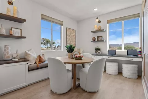 7360 Foster Bridge Blvd, Downey, CA 90240