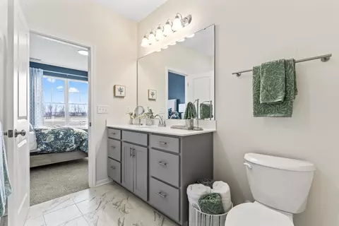 Bath - 8765 Bo St, Plainfield, IN 46168 photo 3 of 3