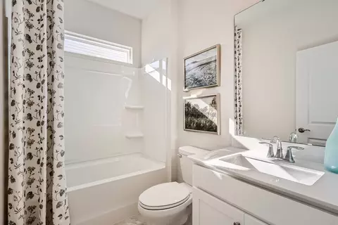 Bath - 7161 Juneberry Way, Maiden, NC 28650 photo 4 of 7