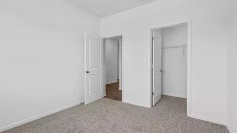 Bedroom - 290 Snowdrop Ln, Elgin, IL 60124 photo 2 of 13
