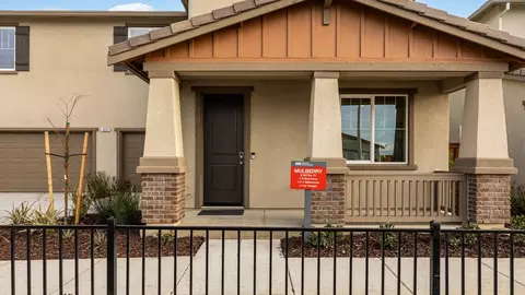 Exterior - 3241 Oak Trail Dr, Manteca, CA 95337 photo 11 of 14