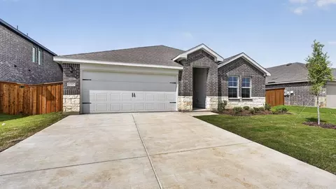 3353 Spaulding Dr, Paris, TX 75460