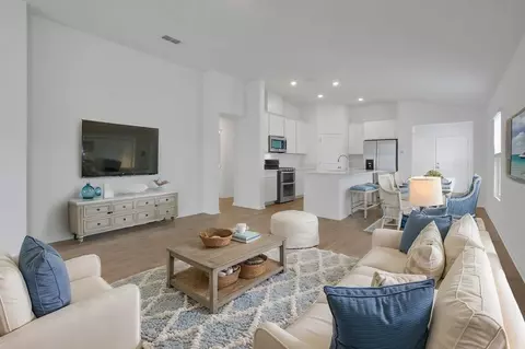Living - 401 Barbosa Trl, Saint Augustine, FL 32095 photo 1 of 4