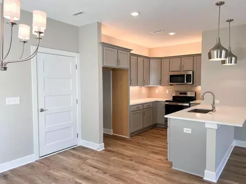 Kitchen - 403 E Park Pl, Andover, KS 67002 photo 1 of 4