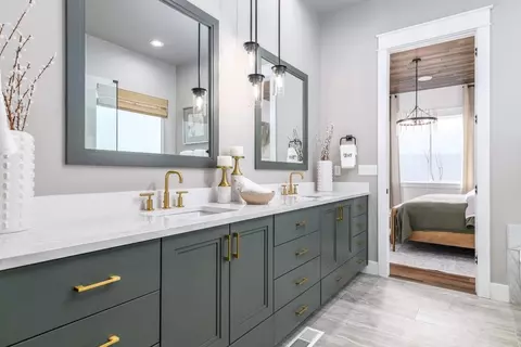 Bath - 2133 Altia St, Middleton, ID 83644 photo 1 of 4