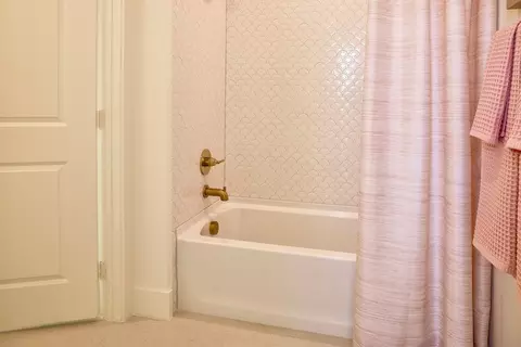 Bath - 2961 Mockingbird Ln, Prosper, TX 75078 photo 9 of 11