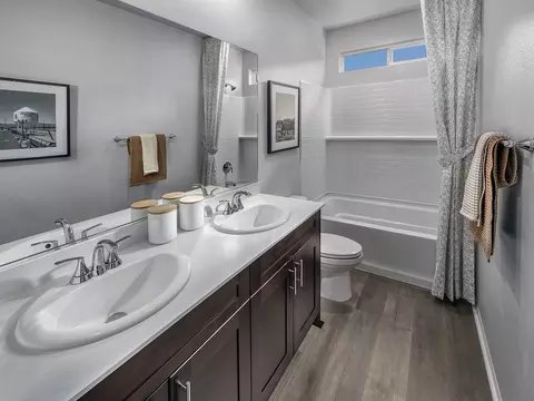 Bath - 31262 Ruby River Rd, Winchester, CA 92596 photo 1 of 2