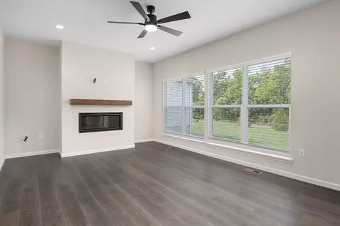 Living - 10245 Spokane Dr, Affton, MO 63123 photo 9 of 16
