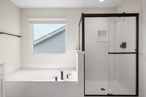 Bath - 10245 Spokane Dr, Affton, MO 63123 photo 13 of 20