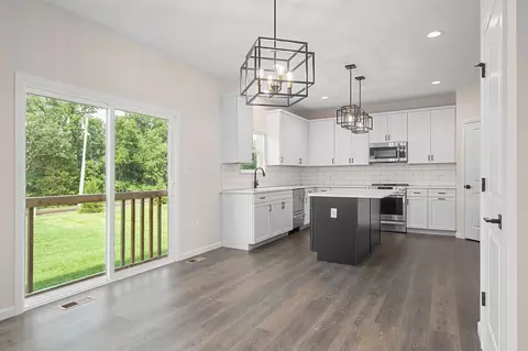 Kitchen - 10245 Spokane Dr, Affton, MO 63123 photo 18 of 27